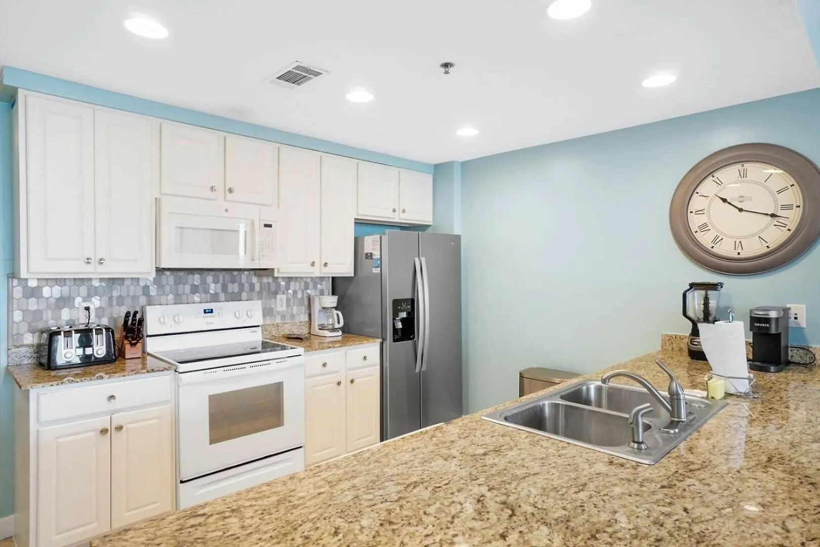 Oceanfront Penthouse Cornerunit 1950Sf With Beach Service Panama City Beach ABD